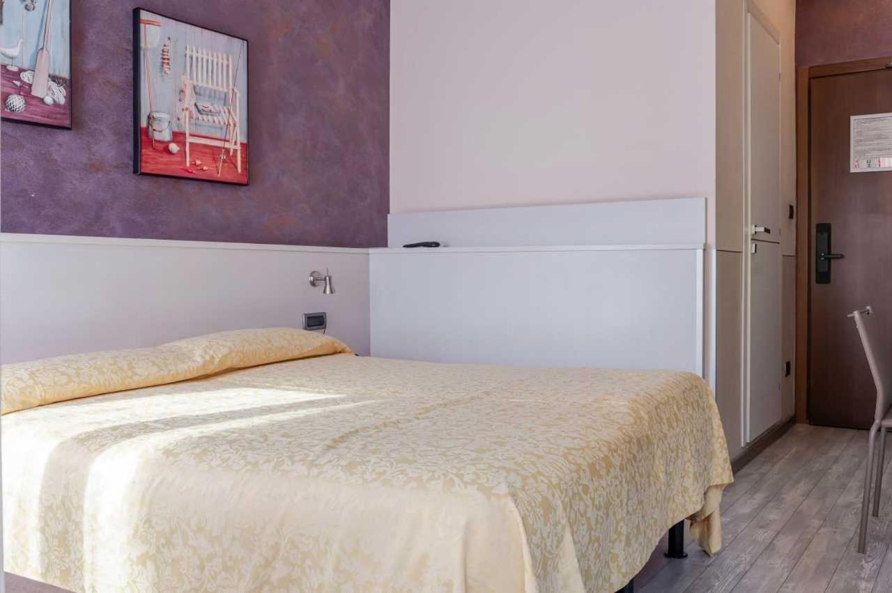 Hotel Posta - 3 Stars - Comfortable Stay In Ventimiglia Exterior photo