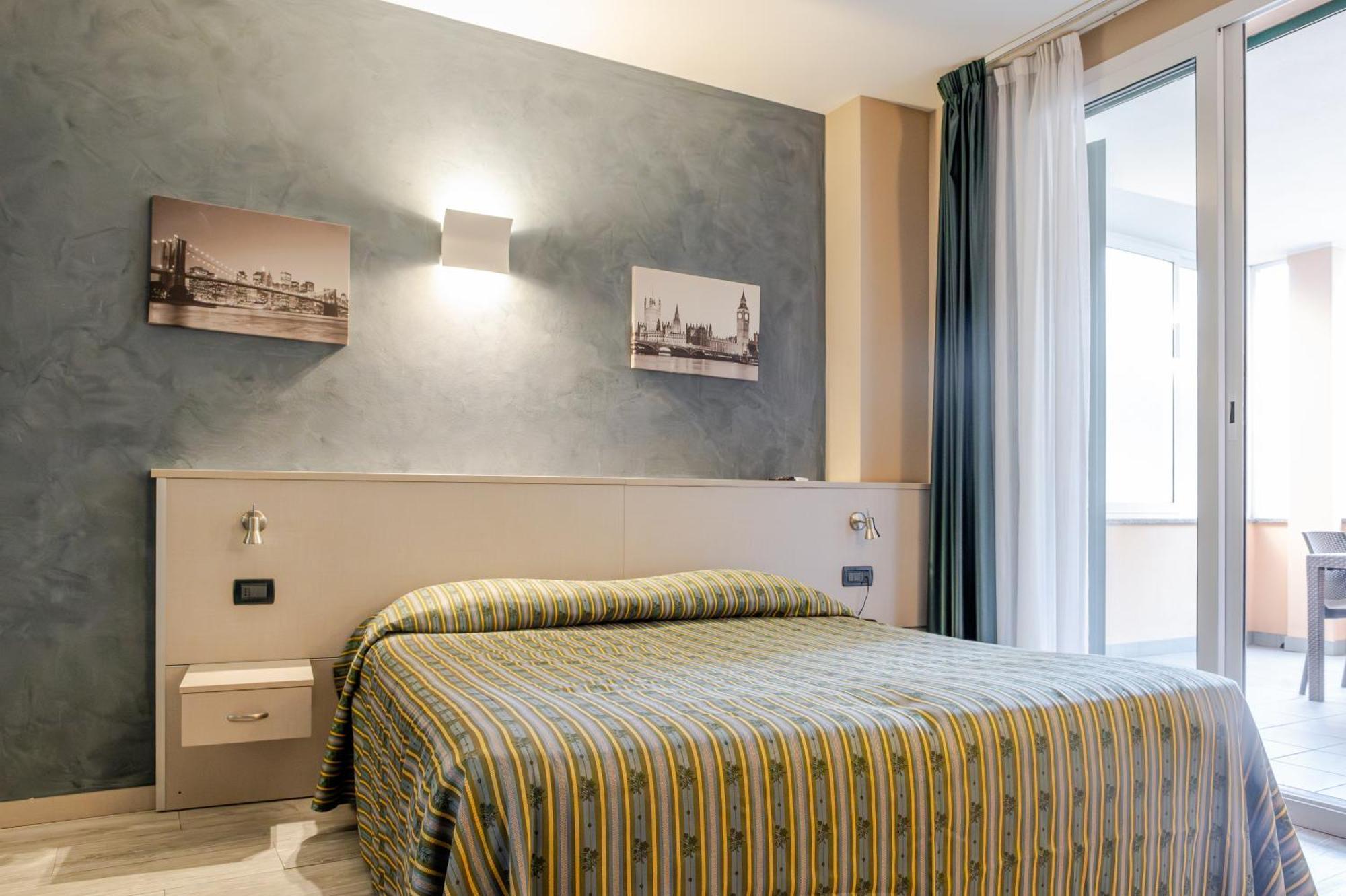 Hotel Posta - 3 Stars - Comfortable Stay In Ventimiglia Exterior photo